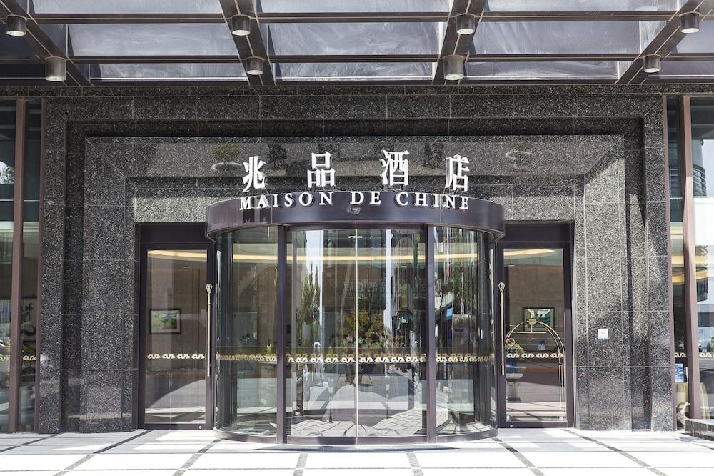 Golden Tulip Zhong Xin Hotel Taichung Exterior photo